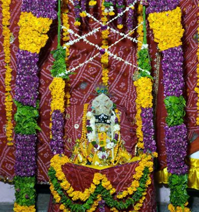 Dwarkadhish Temple In Bissa chowk Bikaner फोटो : दाऊ नवल व्‍यास