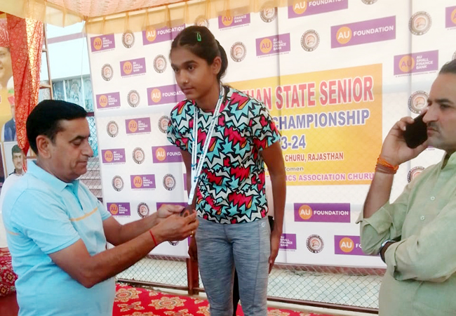 Sister Nivedita Girls College student Sheetal won bronze medal