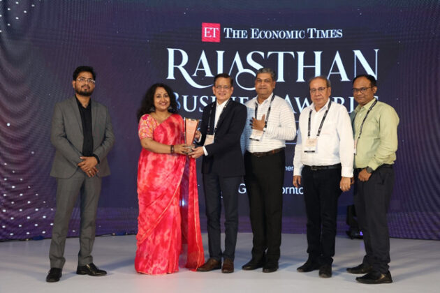 CESC Rajasthan receives Economic Times Award