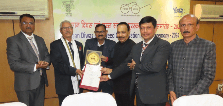 NRCC Bikaner receives Mewari camel breed conservation award