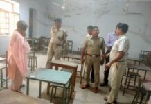 Collector Namrata Vrishni and Sp Kavendra Sagar