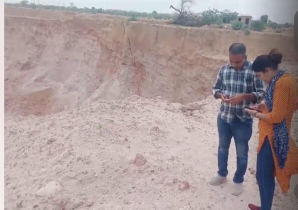 Illegal mining of gravel in Bikaner