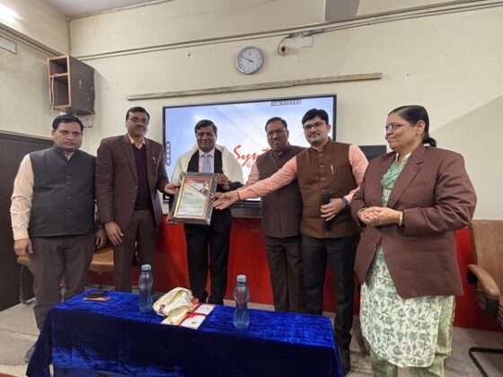 Dr. Rajendra Purohit Principal of Dungar College