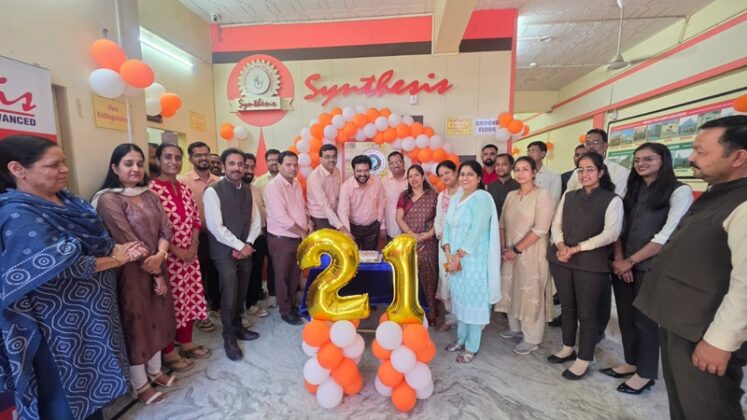 Synthesis's 21st Foundation Day was celebrated with great fanfare.