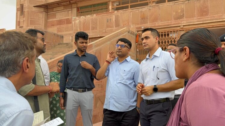 Collector Nishant Jain and Superintendent of Police Mridul Kachhawa