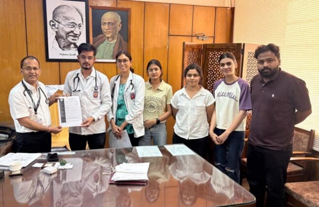 Dr Surendra Kumar Varma Principal SPMC Bikaner