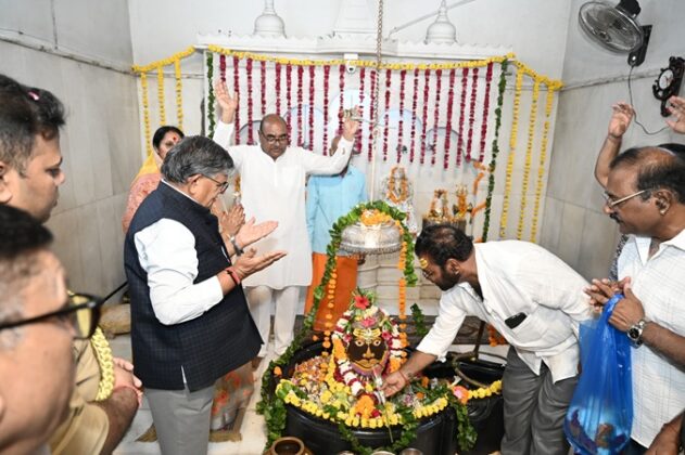 Hireshwar Mahadev located on Pugal Road in Bikaner